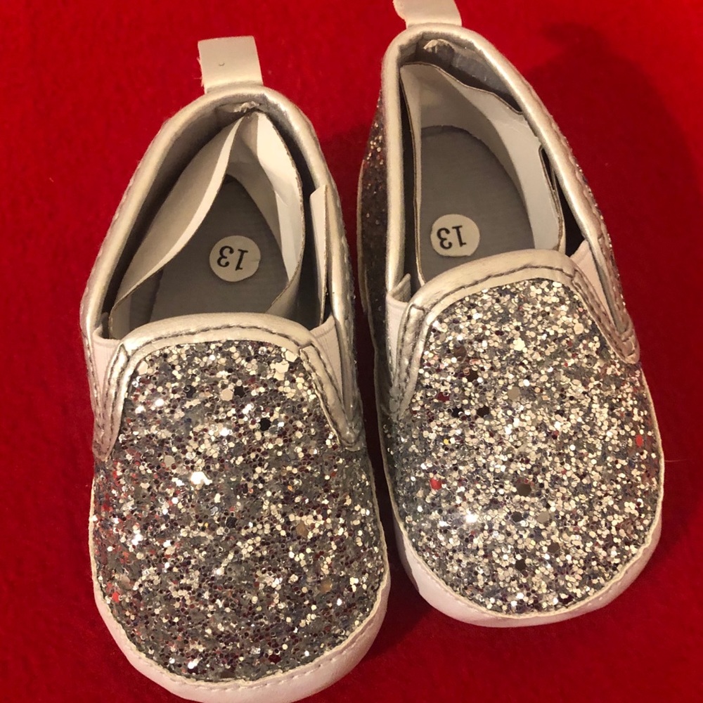 Kids size 13 sparkling shoes
